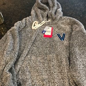 NWT ladies sz Med Villanova Hoodie